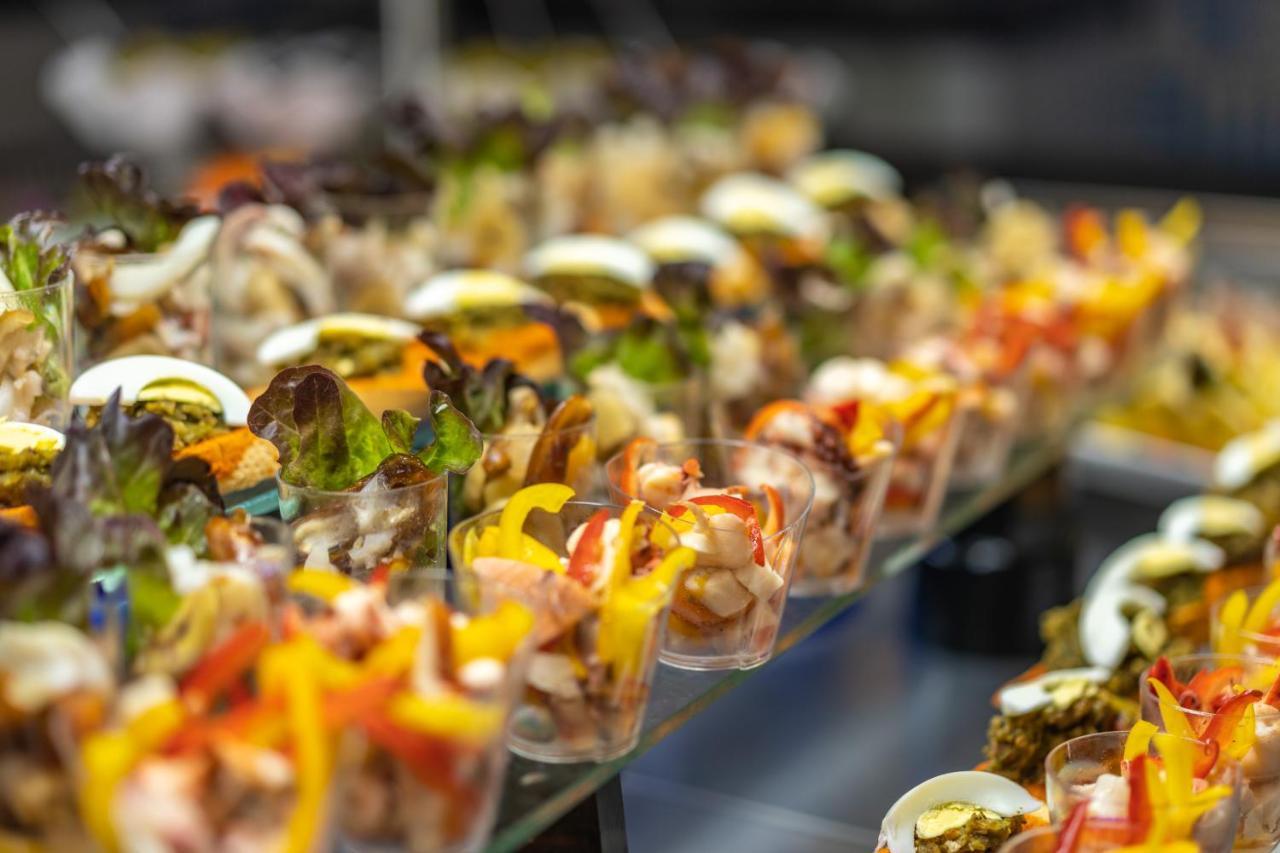 The Mirage Resort & Spa Хамамет Екстериор снимка A selection of tapas