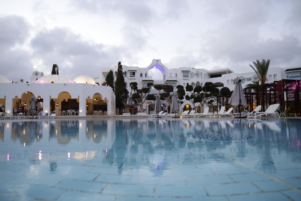 The Mirage Resort & Spa Хамамет Екстериор снимка The Royal Mirage Hotel
