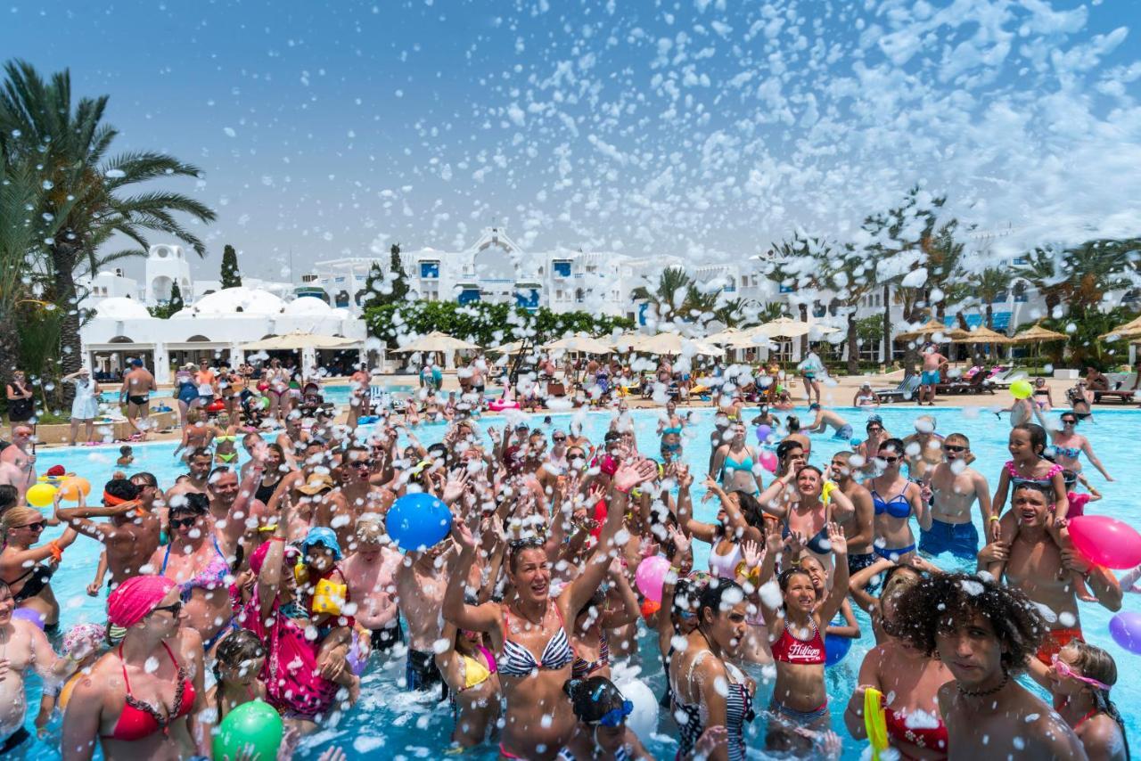 The Mirage Resort & Spa Хамамет Екстериор снимка The Bubble Pool Party at the Hard Rock Hotel