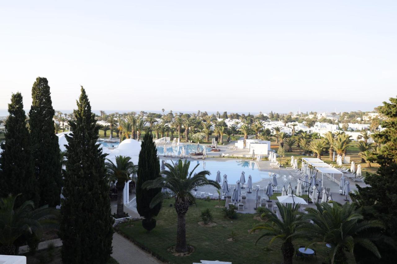 The Mirage Resort & Spa Хамамет Екстериор снимка View of the port of Glyfáda